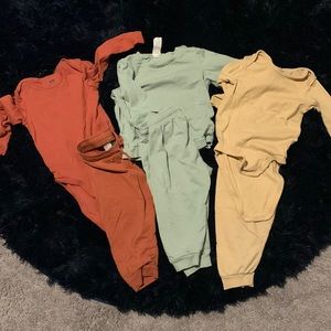 Used Boys H&M matching shirt (onesie) (sweatshirt) with jogger pants